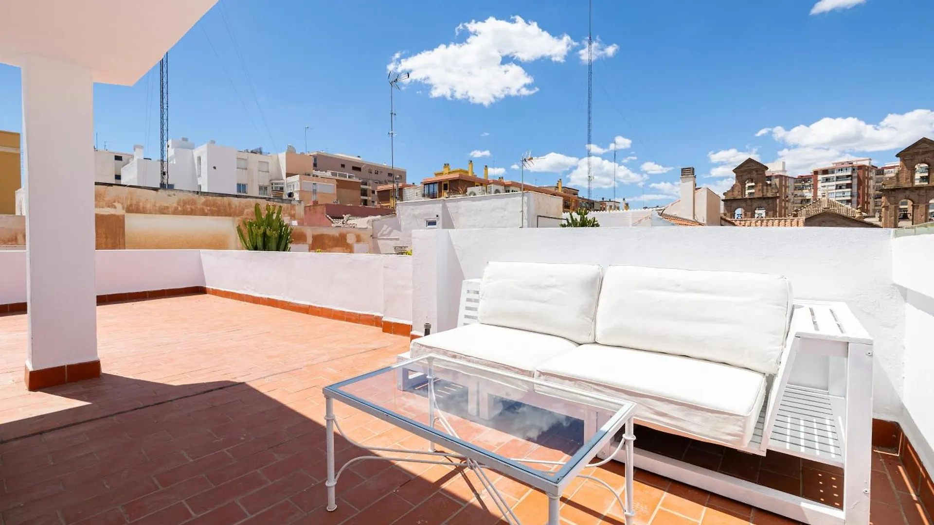 Holidays2Malaga Train Station Area Apartment Malaga
